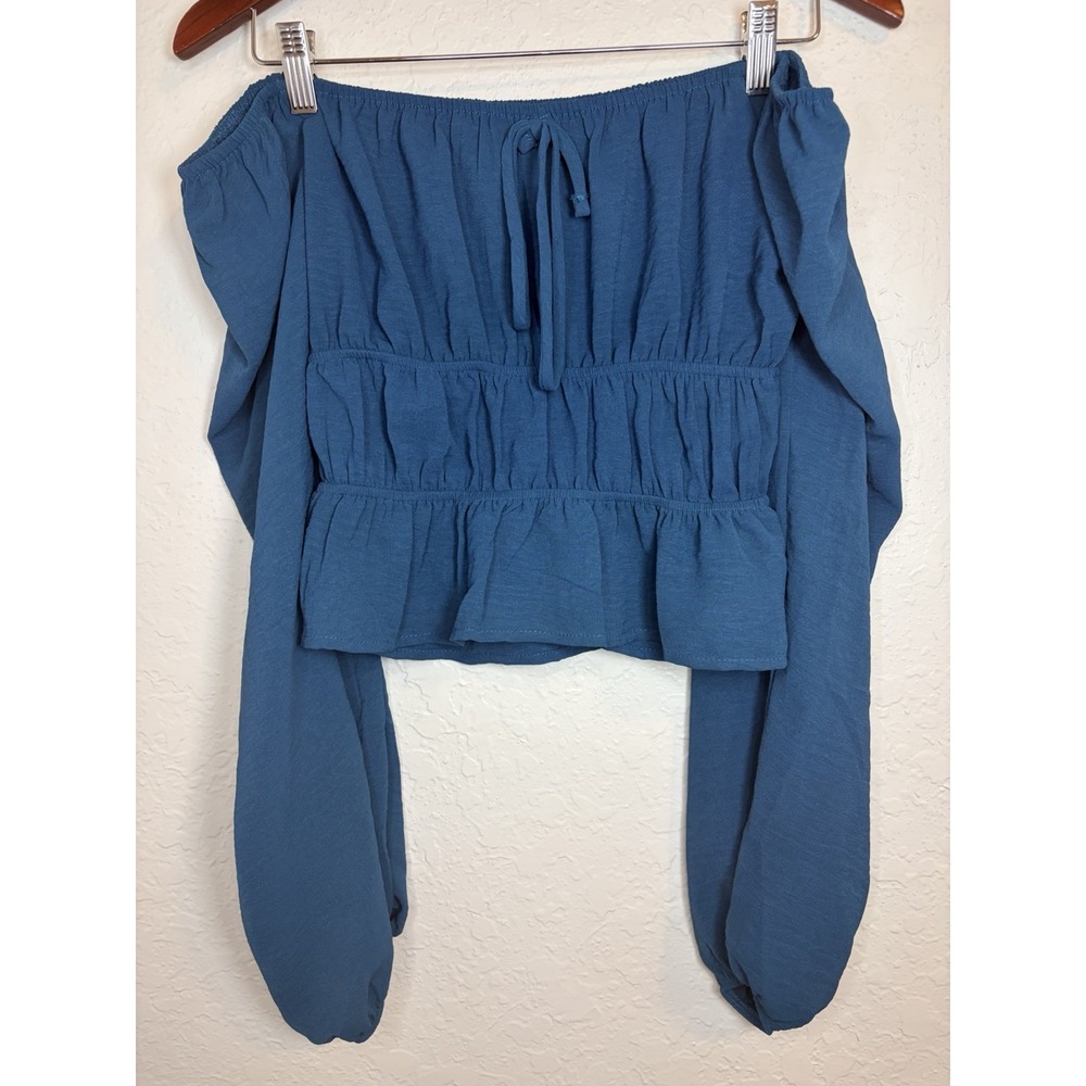 Women's Bella And Me‎ Blue Top Size Medium